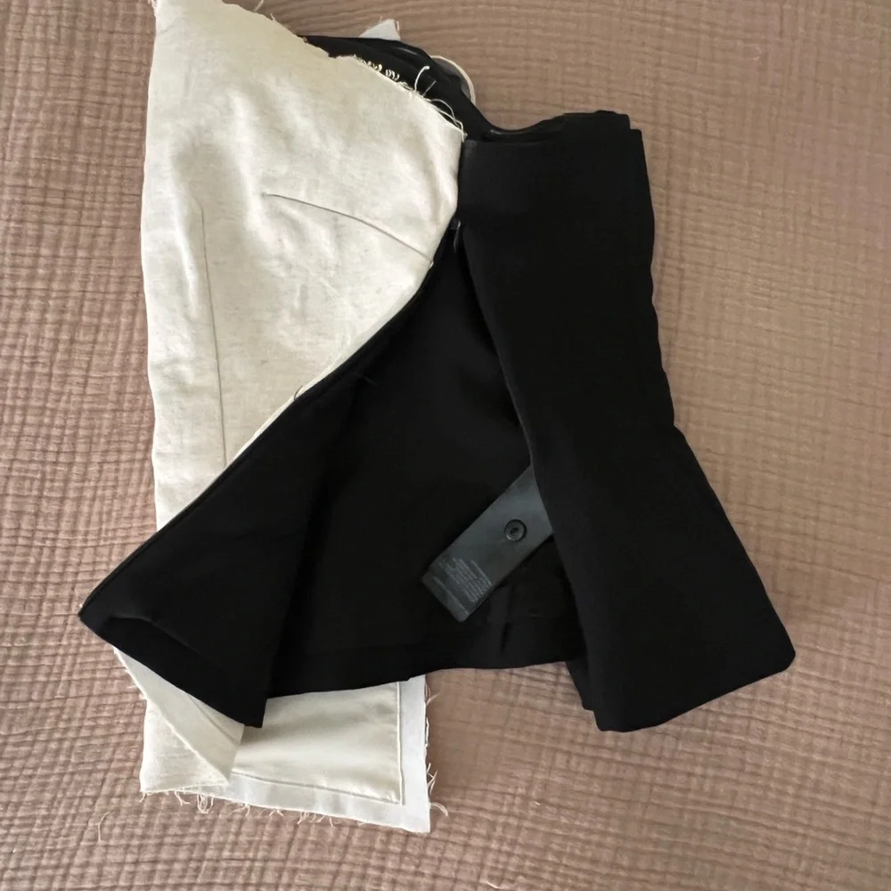 Black & Cream Asymmetric Tie Corset Top - Picture 4 of 10